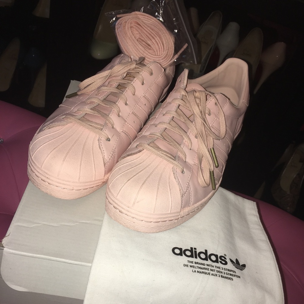 Pastel pink, Shell top Adidas.